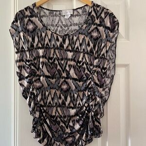 Black and White Ruched Blouse with Textured Style